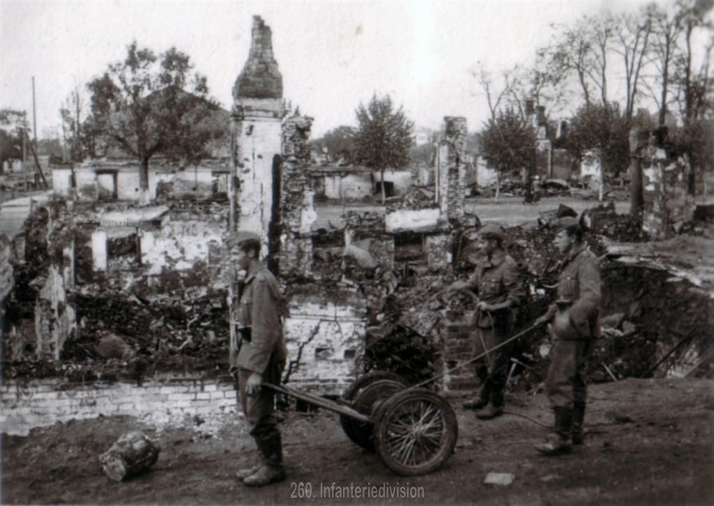 Das völlig zerstörte Gomel am 23. August 1941