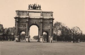 Brandenburgertor in Paris (Arc de triomphe du Carrousel)