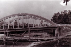 19400611 Brücke bei Chateau-Porcien 02