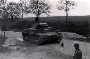 19400611 Panzer bei Rethel 02