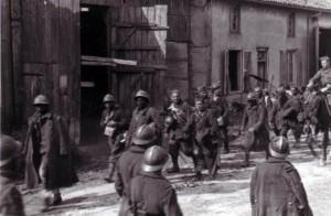 19400615 französische Gefangene in Herpont 03