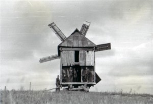 19410819 Mühle bei Iwanowka