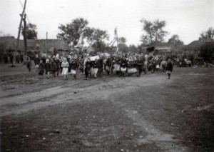 19410913 Beerdigung in Kolitschewka 01